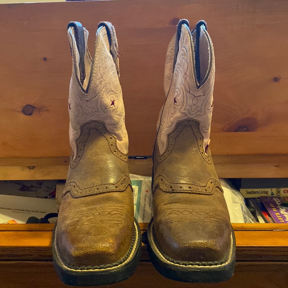 Justin gypsy size 7 boots